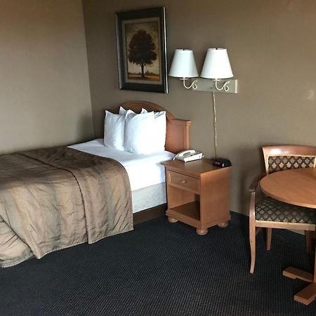 Liberty Lodge Saint Robert Esterno foto